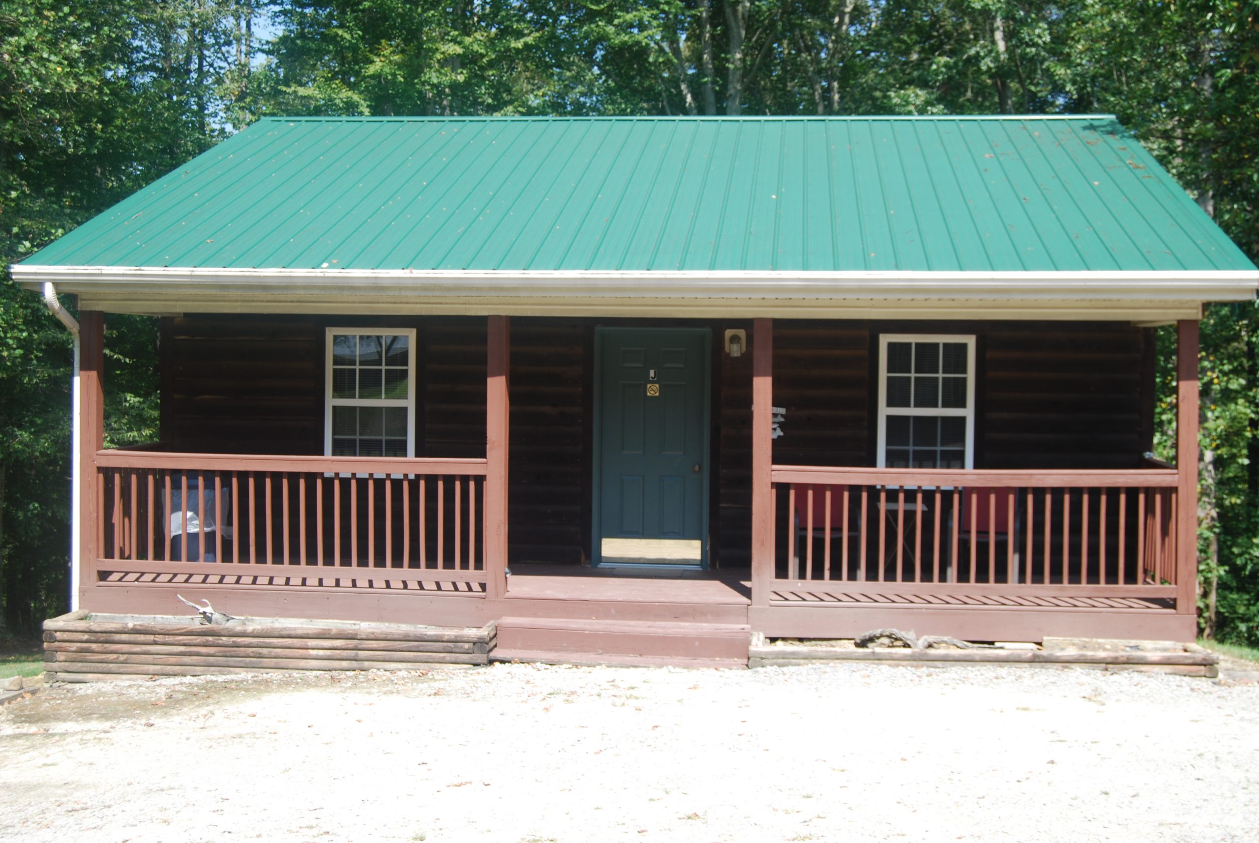 The Hot Tub Cabin at the Barn @ LakePointe Resort