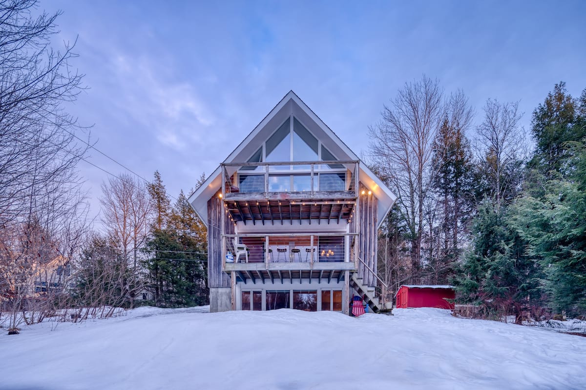 Classic Stowe Ski Chalet