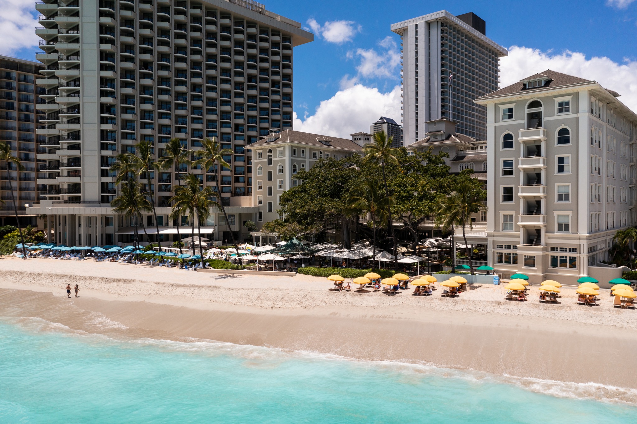 Beach of Moana Surfrider, A Westin Resort & Spa