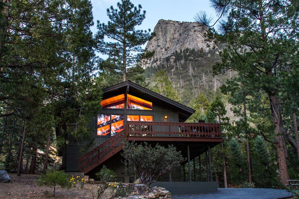 Modern & Upscale Cabin With Dramatic Views In Fern Valley 