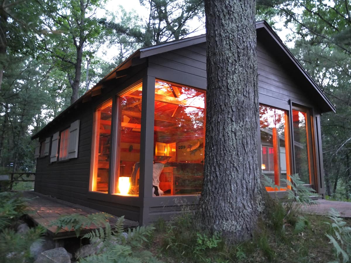 Pere Marquette Riverfront Cabin