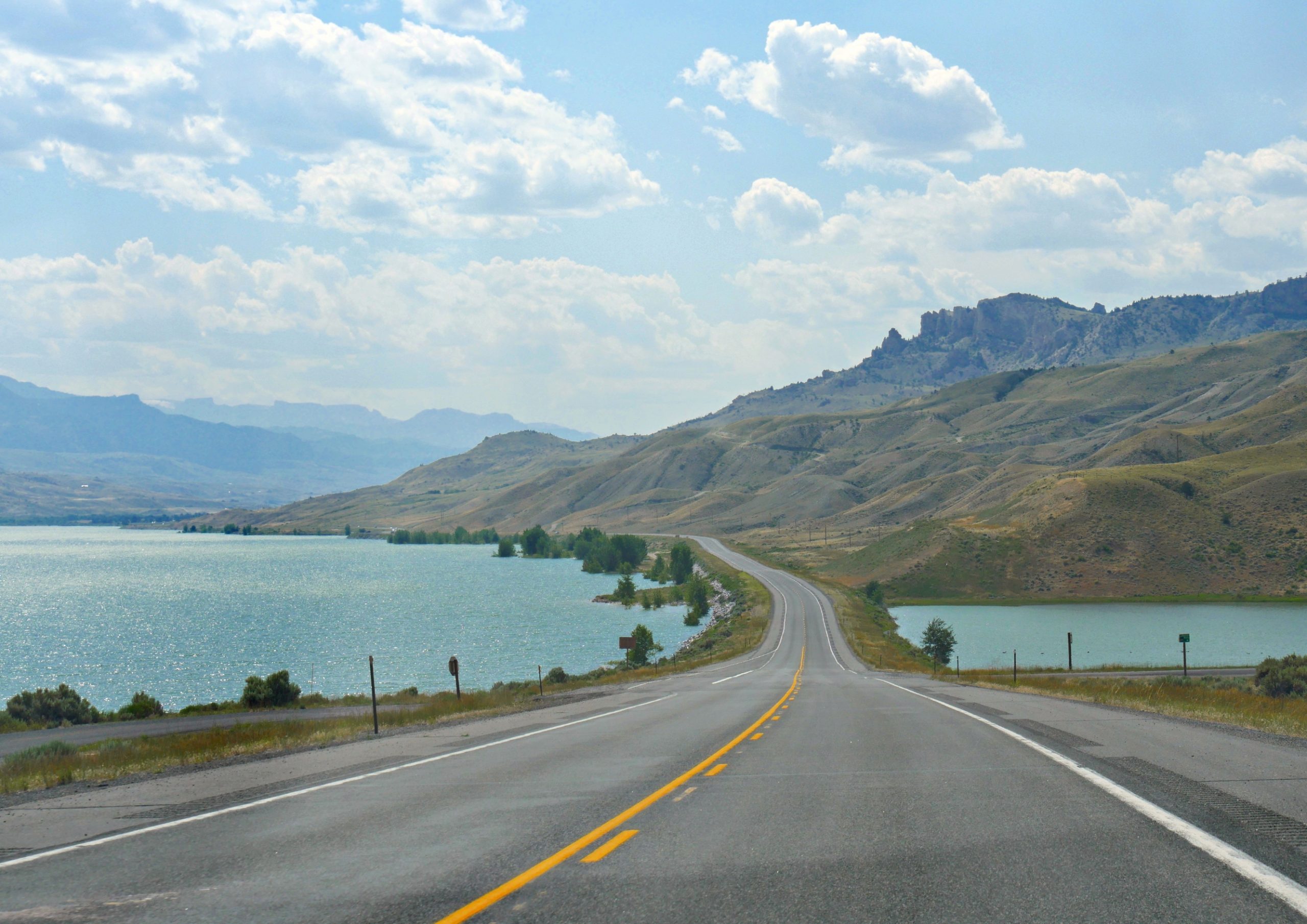 driving alongside Buffalo Bill Reservoir 