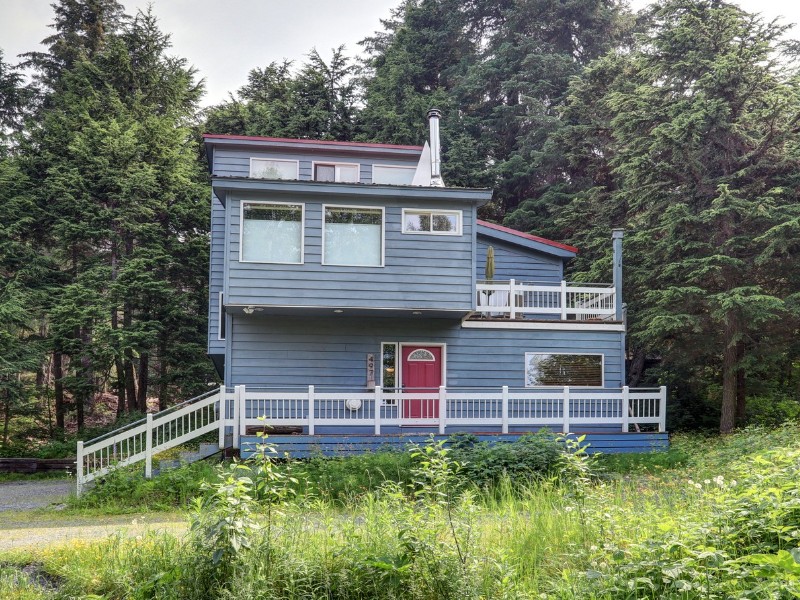 Timberline Treehouse Chalet