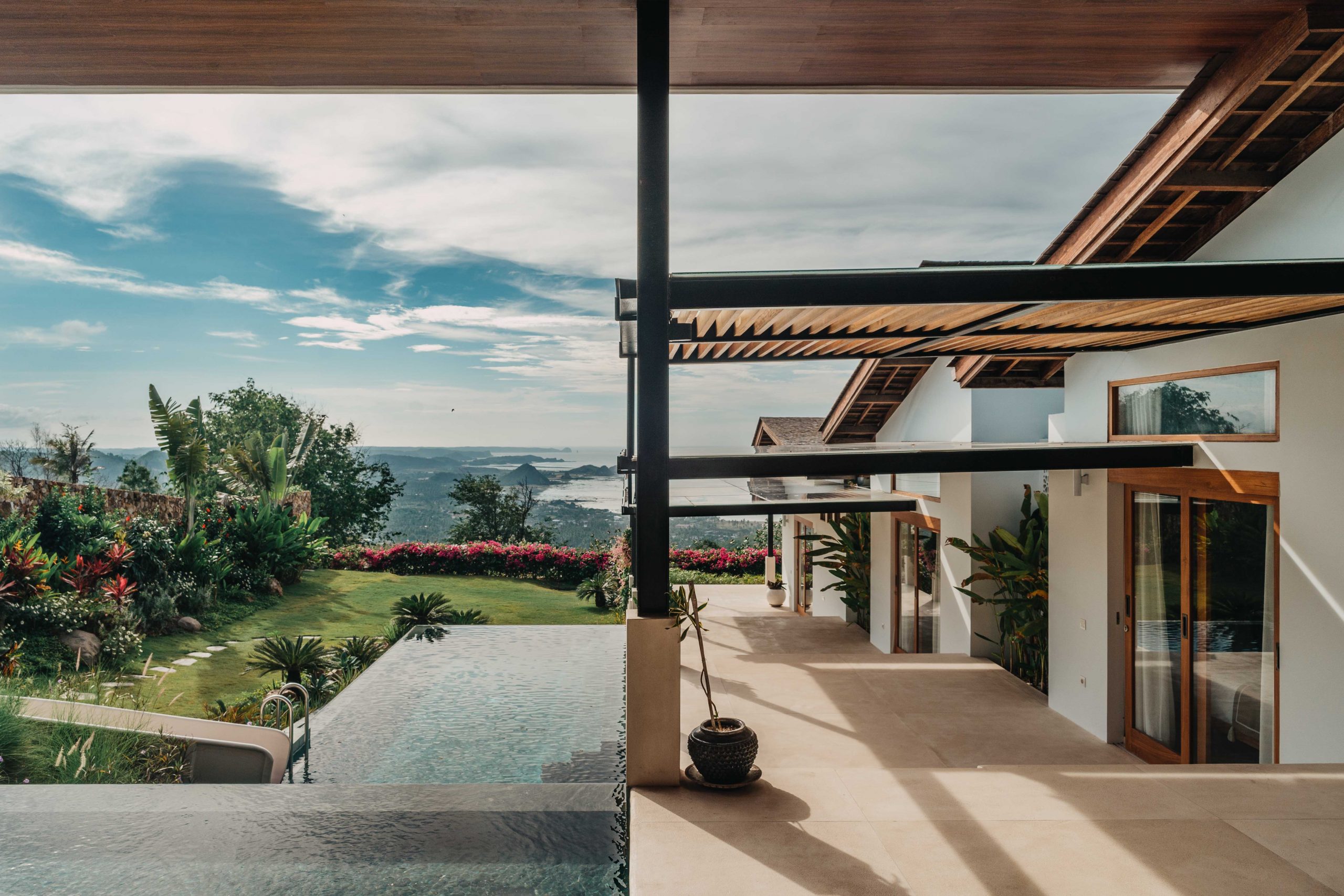 Modern villa with infinity pool and large terrace