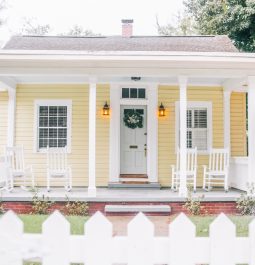 Yellow daisy cottage