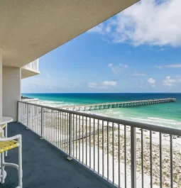 Balcony with view of the ocean