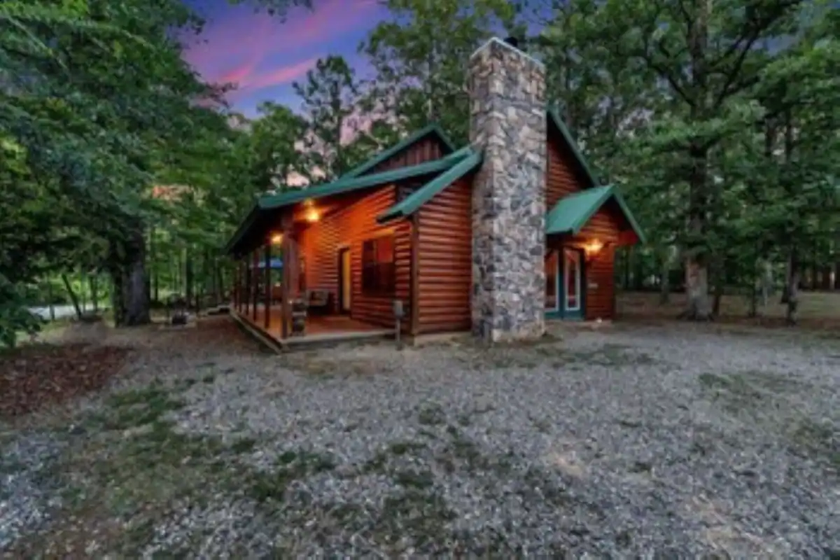 Cozy Cabin with Pond View