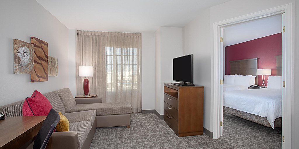 STAYBRIDGE SUITES DENVER INTERNATIONAL AIRPORT