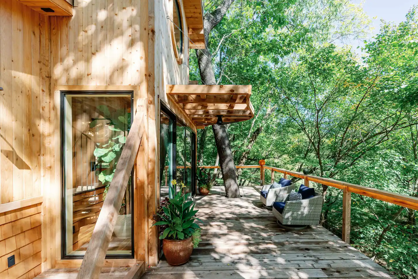 A Luxury Treehouse Experience, Wood-Fired Cedar Hot Tub