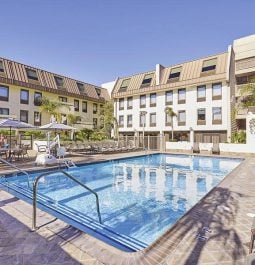 hotel outdoor swimming pool