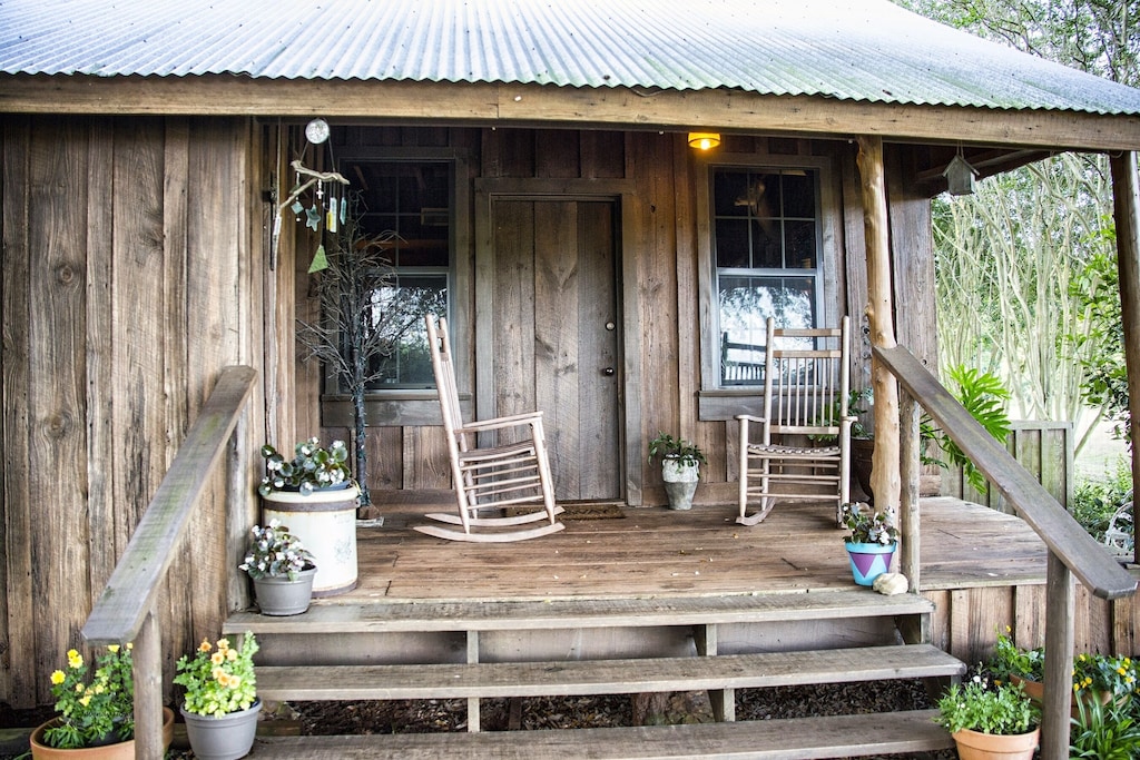 A historic and charming getaway cabin