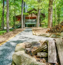 Path leading up to cabin