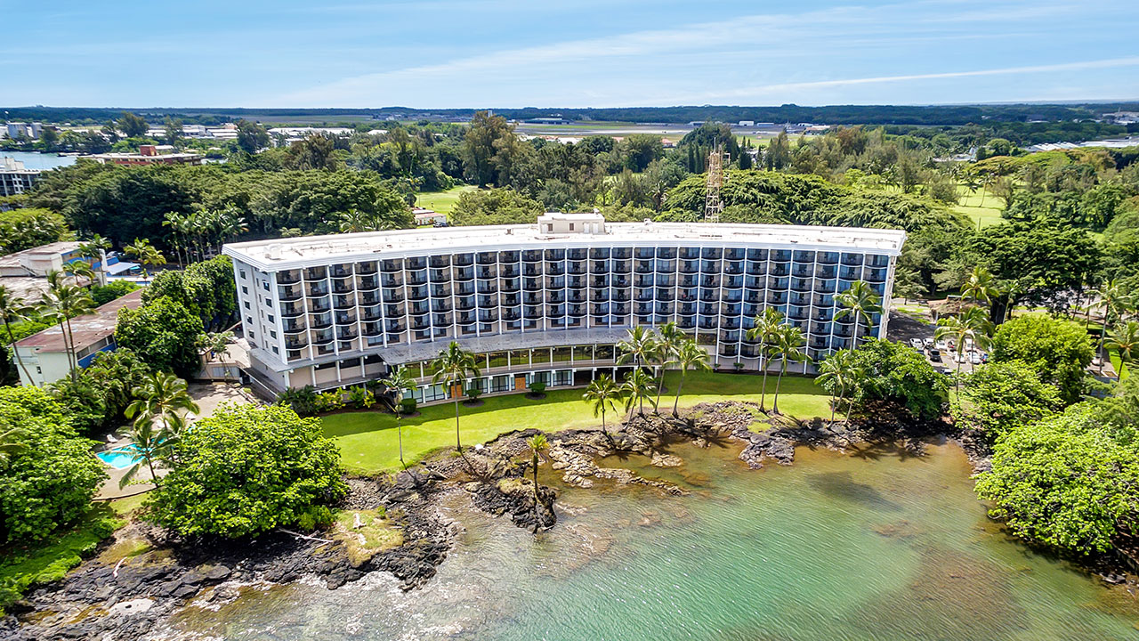 Old Hawaii Charm Meets Contemporary Style on Hilo Bay