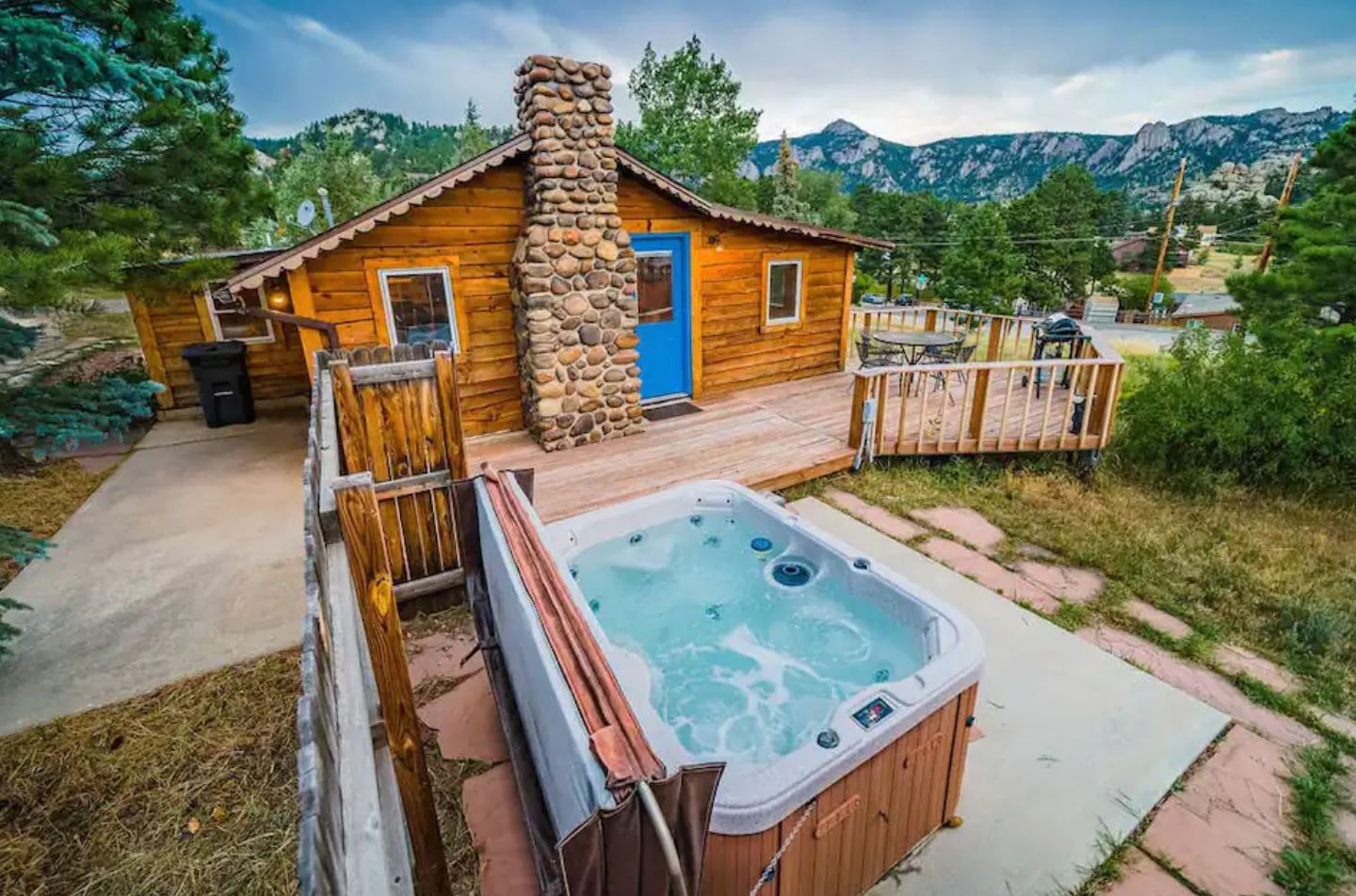 Historic Downtown Cabin with Hot Tub and Views