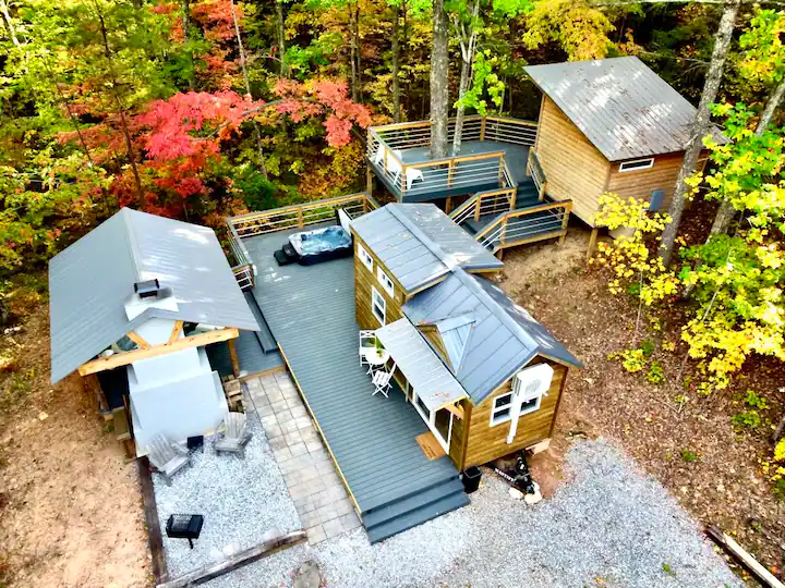 Tiny living + treehouse living = the best of both worlds