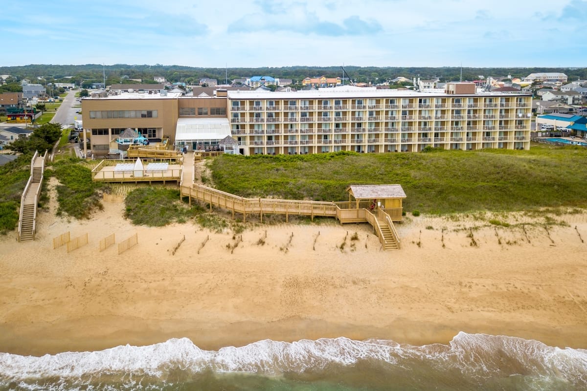 Ramada Plaza by Wyndham Nags Head Oceanfront