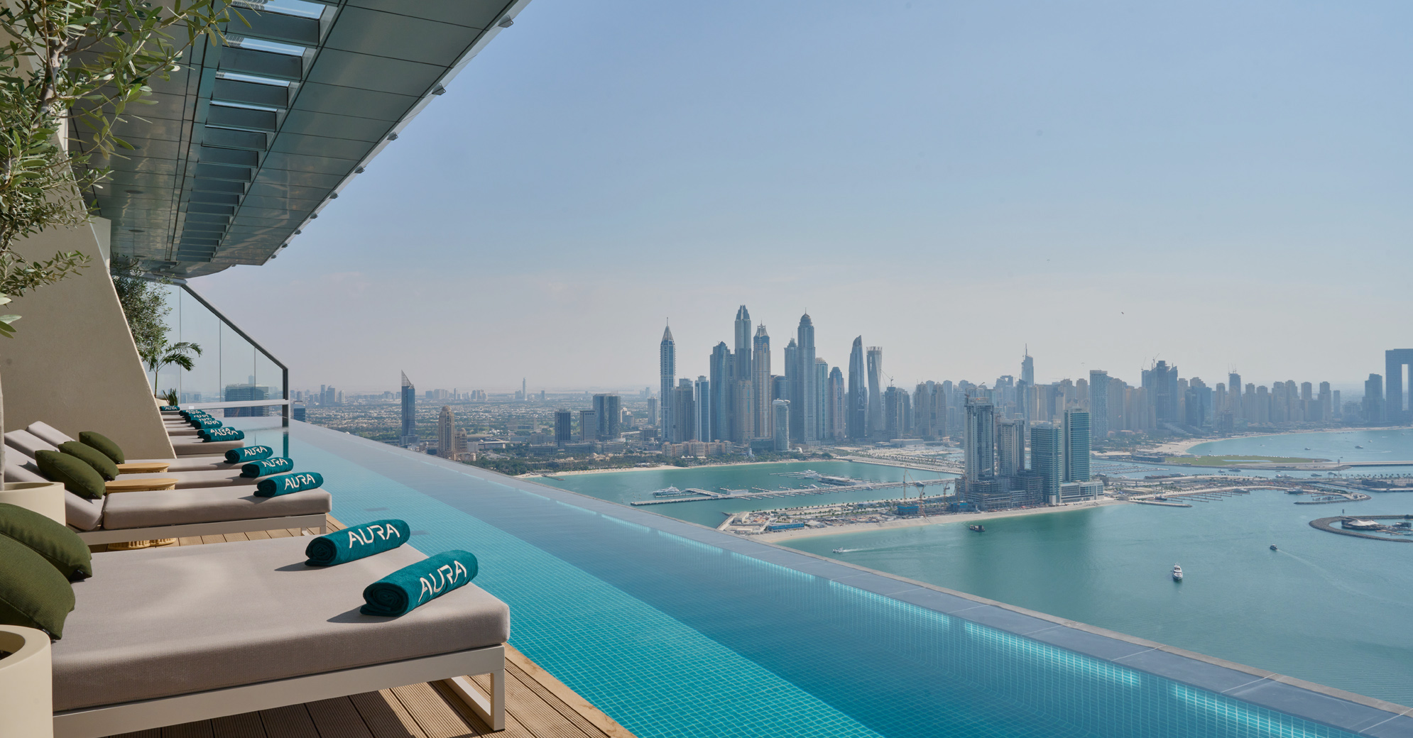 AURA Skypool Lounge Dubai