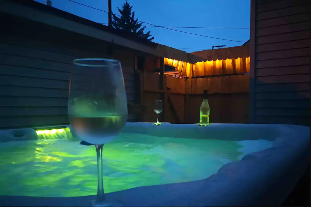 Enjoy the year-around hot tub with privacy fence 