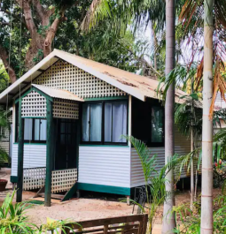 adorable cottage in the Outback