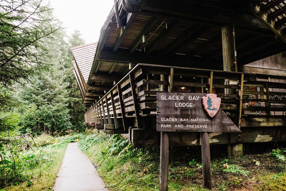 Glacier Bay Lodge