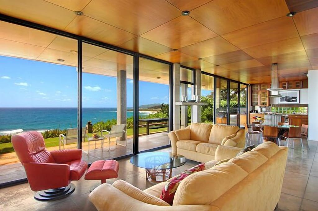 Spectacular Oceanfront 3 Bedroom Home