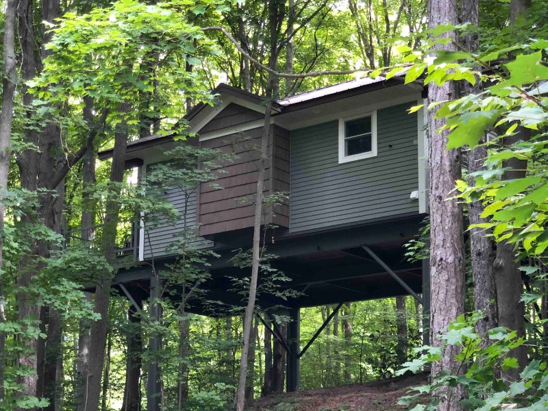 Tree House Ridge, Hoffmann Haus