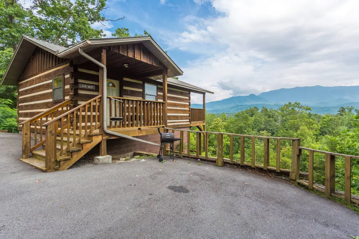 Gigantic Views Close to Downtown Gatlinburg