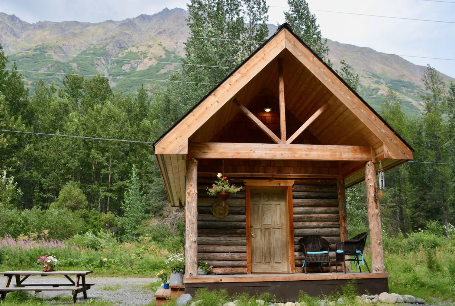 The Bear Cub Cabin, Moose Pass, Alaska