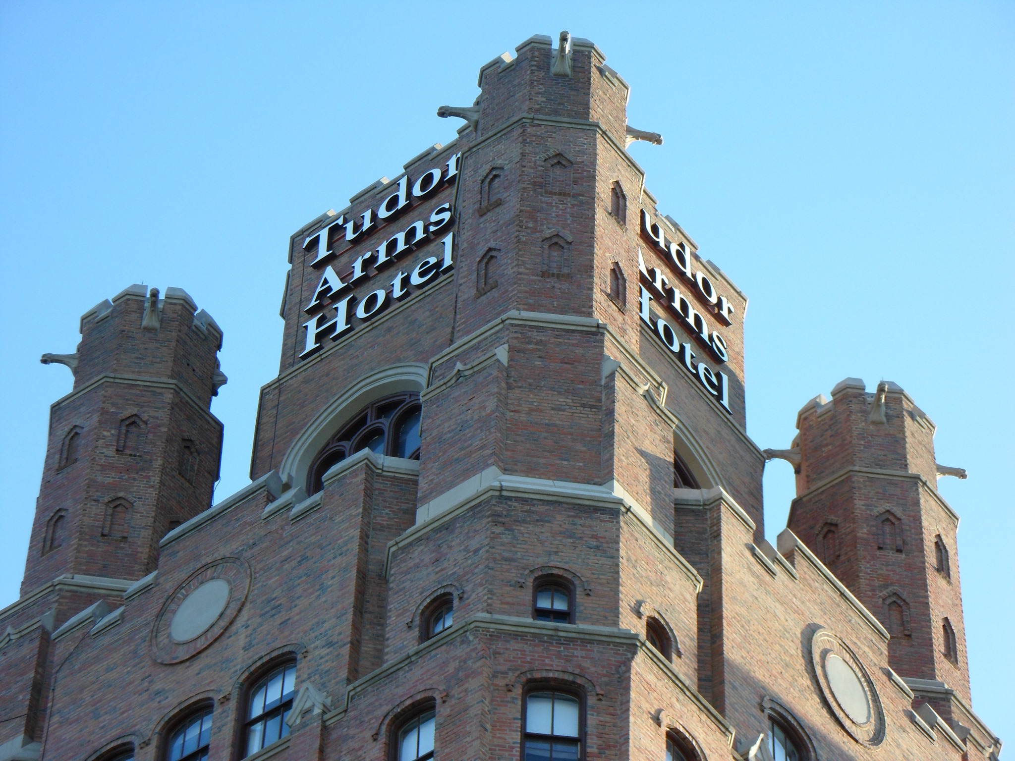 The Tudor Arms Hotel Cleveland