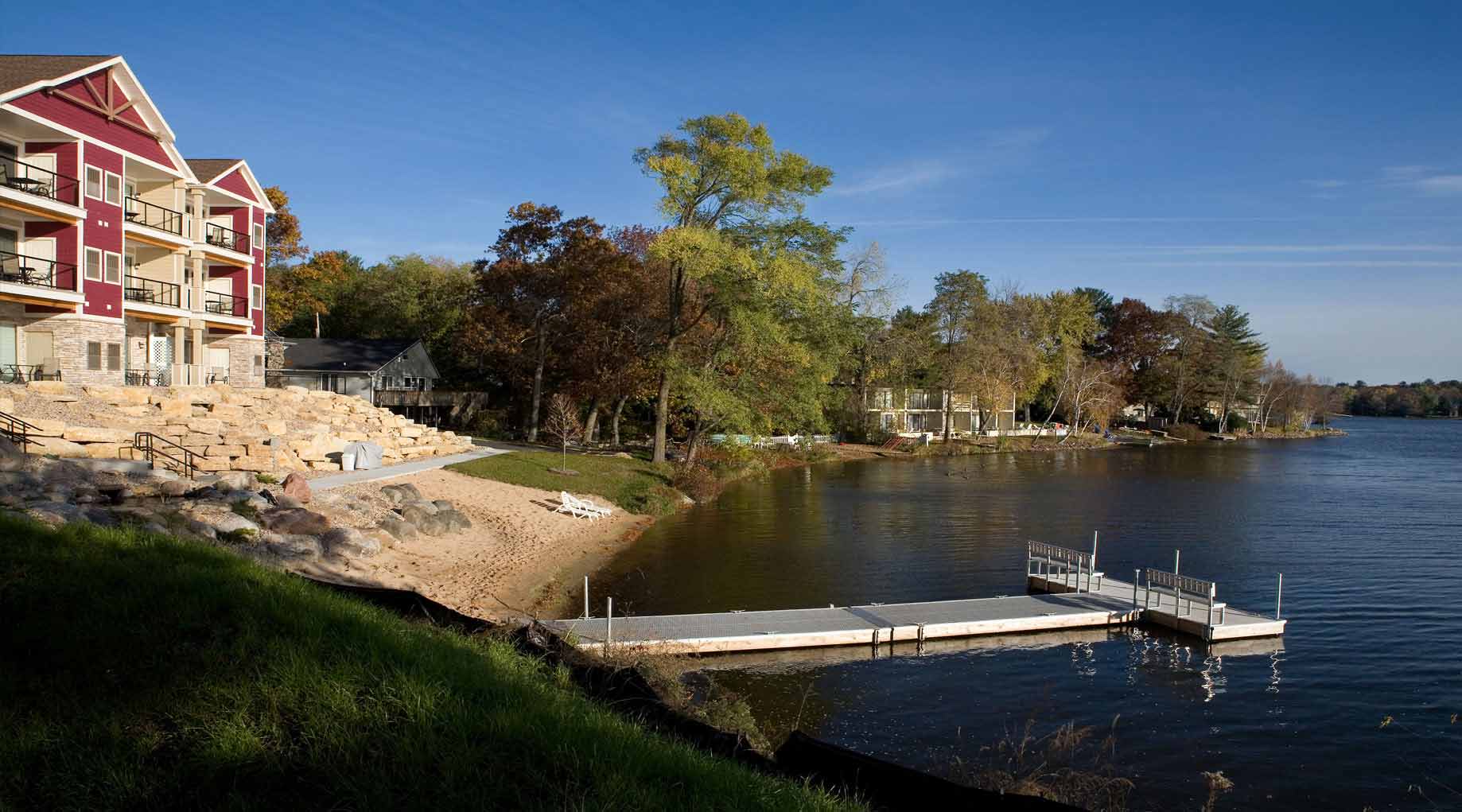 Right along the shores of beautiful Lake Delton