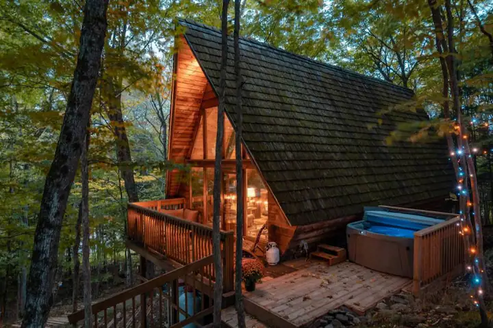 An enchanting stay tucked up among the trees