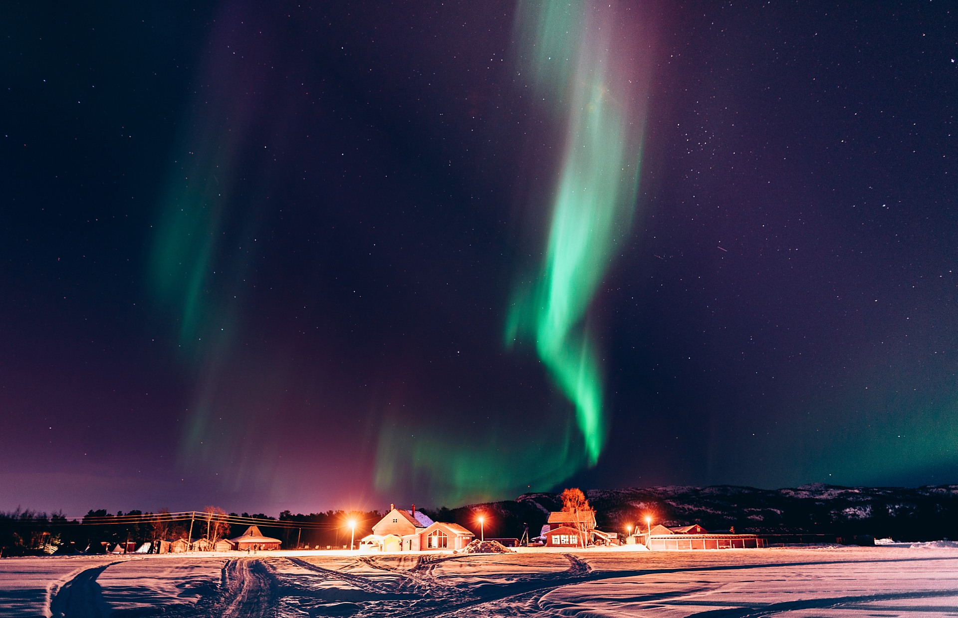 Holmen Husky Lodge